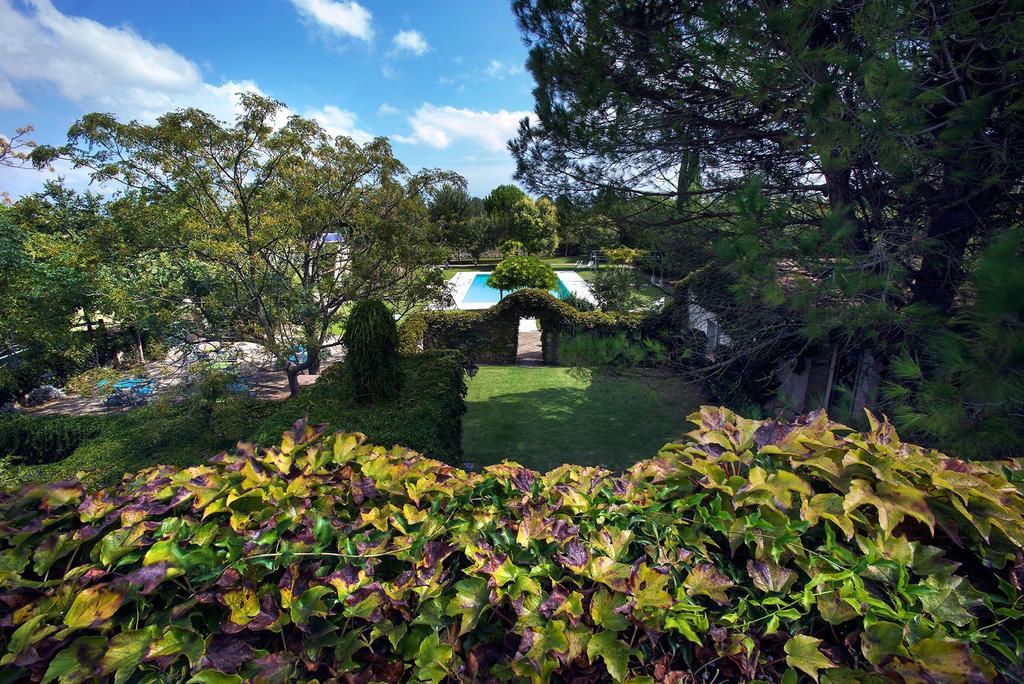 Tenuta Sant'Andrea Giuggianello Εξωτερικό φωτογραφία