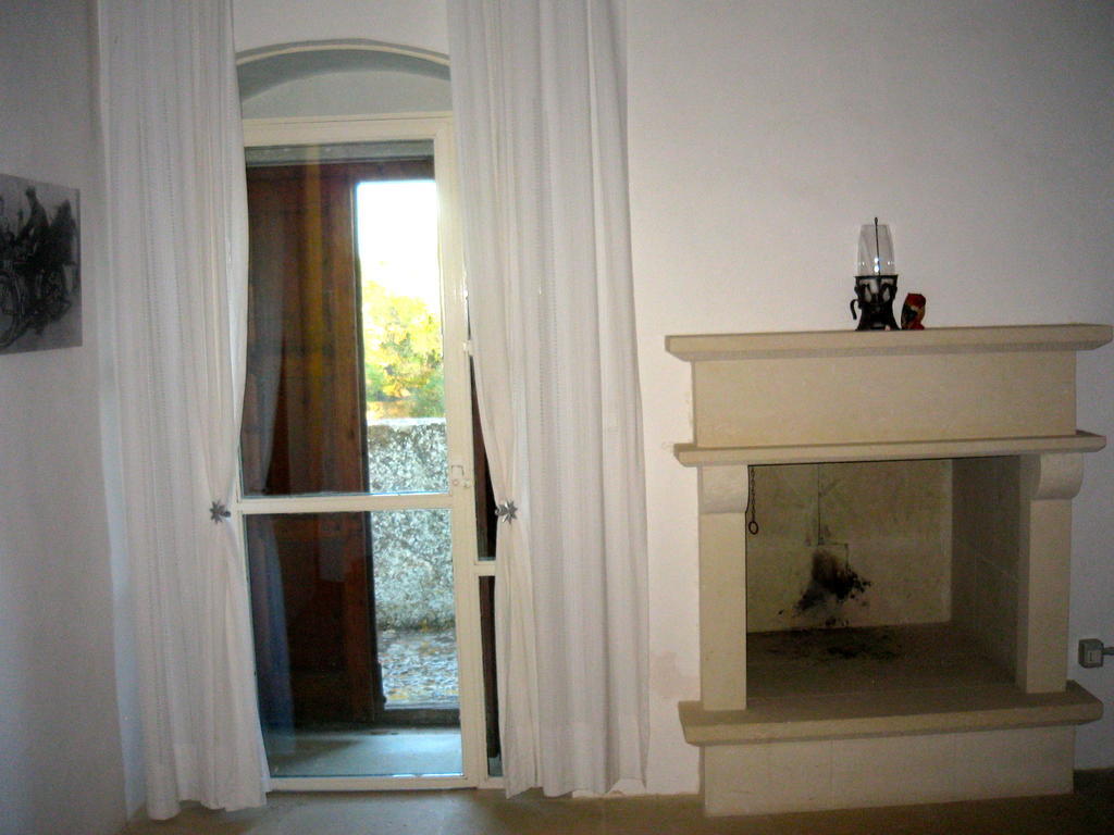 Tenuta Sant'Andrea Giuggianello Δωμάτιο φωτογραφία